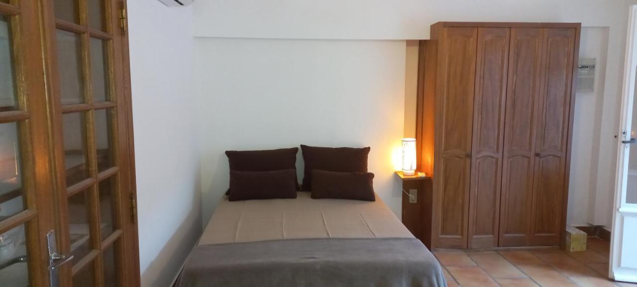 Appartement Et Sa Grande Terrasse En Rez De Jardin 생타굴프 외부 사진